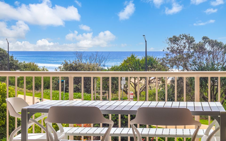 Pacific Gables 8 – Absolute Beachfront Tugun – Min. 3 Night Stays!