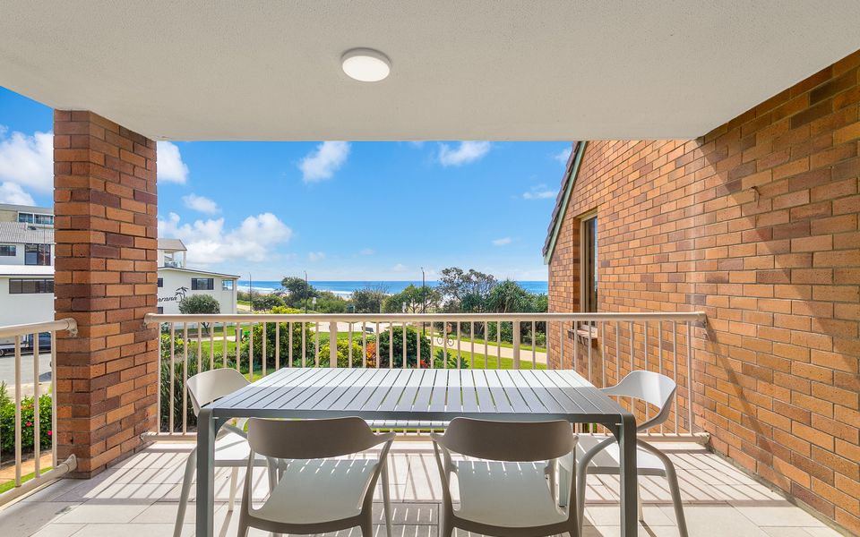 Pacific Gables 8 – Absolute Beachfront Tugun – Min. 3 Night Stays!