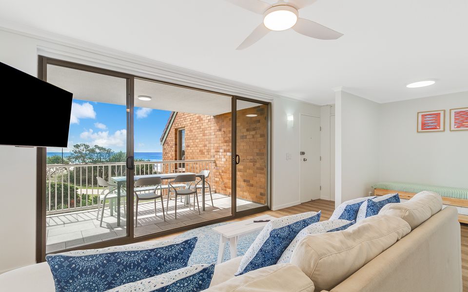 Pacific Gables 8 – Absolute Beachfront Tugun – Min. 3 Night Stays!