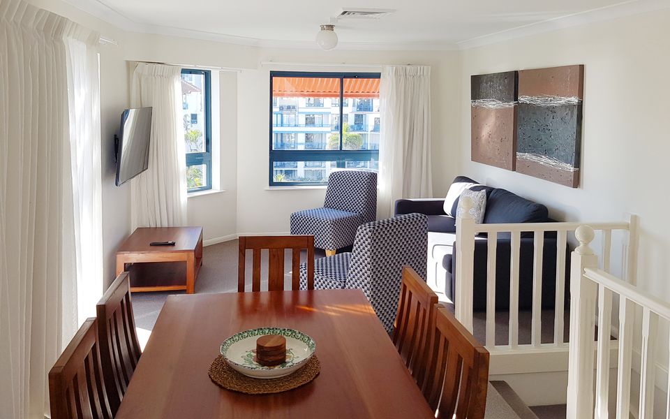 Calypso Plaza 407 – Coolangatta Beachfront – Min. 3 Night Stays!