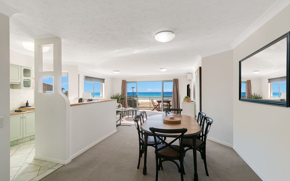 Golden Sea 12 – Absolute Beachfront Bilinga – Min. 3 Night Stays!