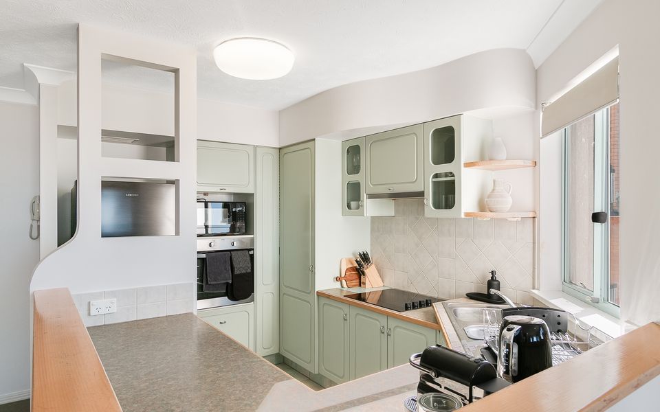 Golden Sea 12 – Absolute Beachfront Bilinga – Min. 3 Night Stays!