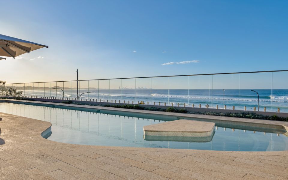 Miles at Kirra Point 1406 – Luxury Sub Penthouse on Kirra Beachfront – Linen Provided