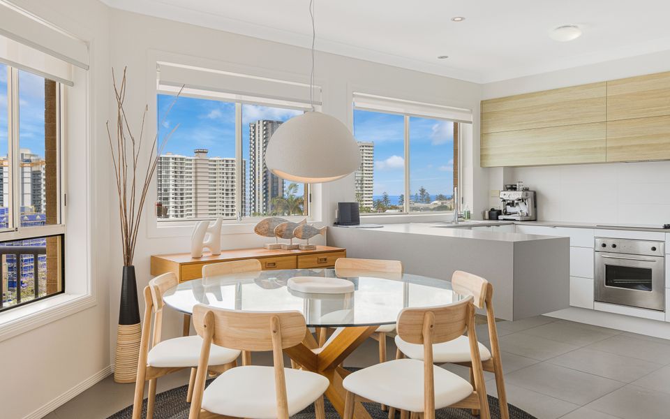 Ocean Vista 7 – Contemporary Central Coolangatta – Min. 3 Night Stays