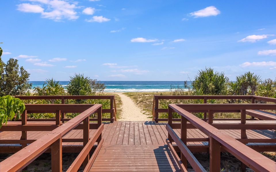 Porta Pacifique 23 – Beachfront Bilinga – Min. 3 Night Stays