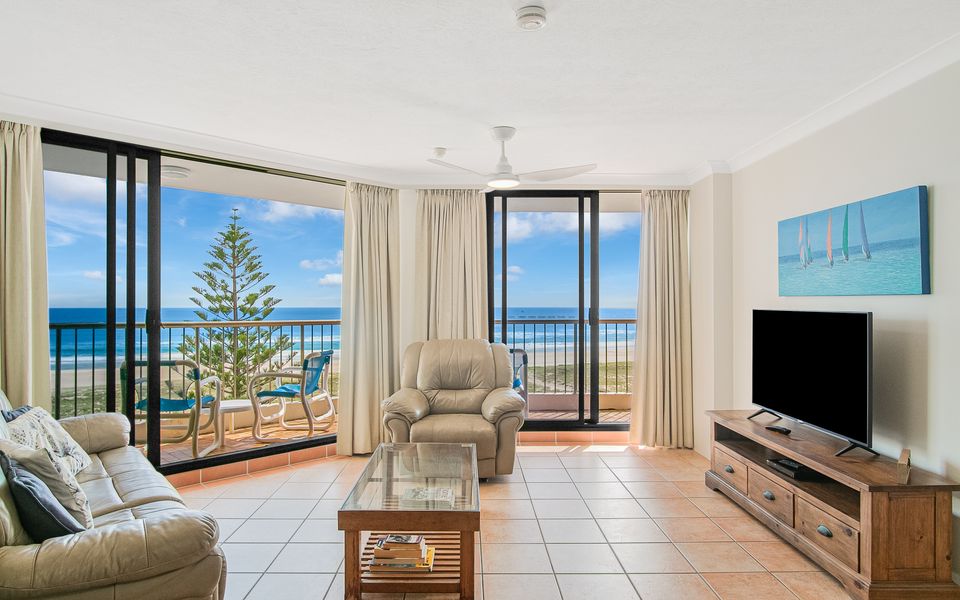 Porta Pacifique 23 – Beachfront Bilinga – Min. 3 Night Stays