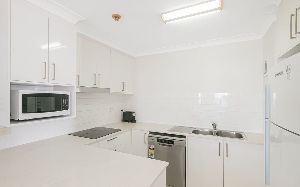 Porta Pacifique 23 – Beachfront Bilinga – Min. 3 Night Stays