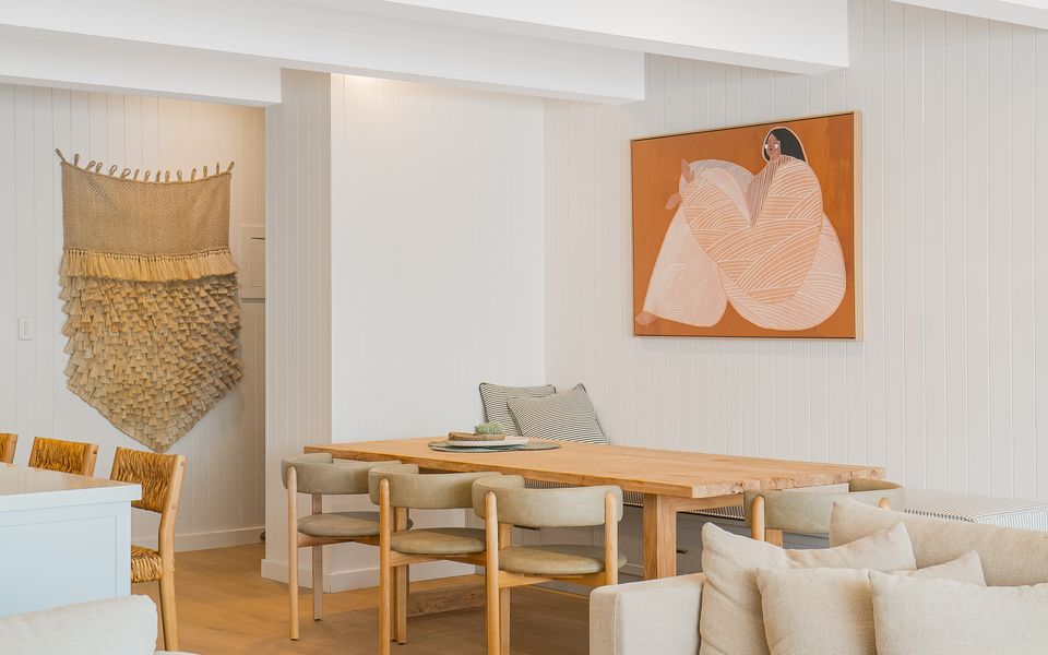 Joy Apartment 3 – Luxurious Apartment in the Heart of Coolangatta – Min. 3 Night Stays – Linen Provided