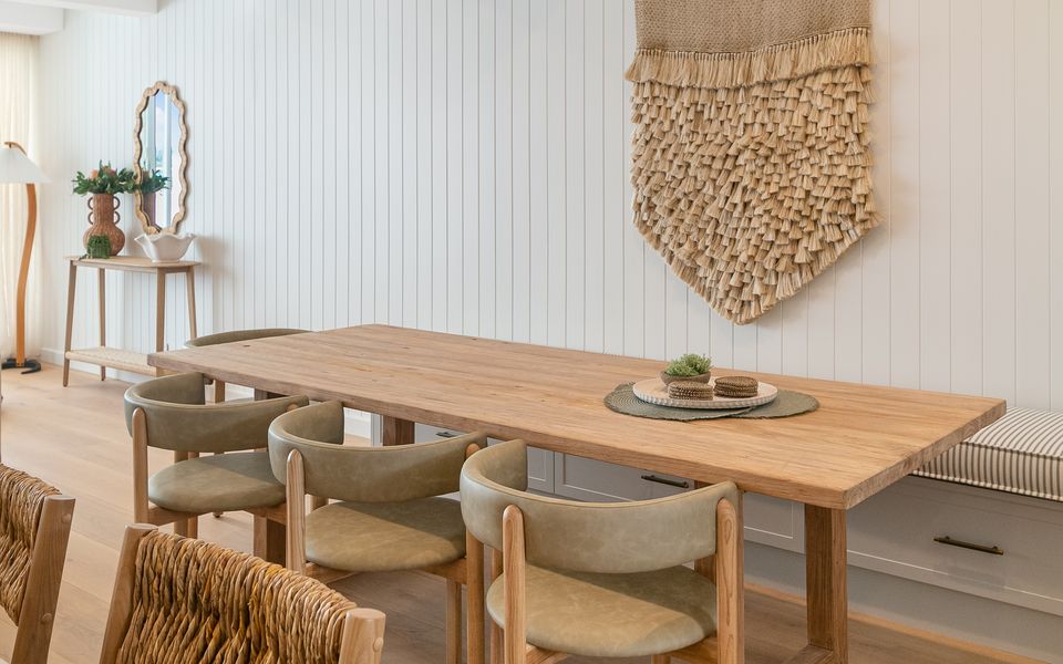 Joy Apartment 1 – Luxurious Apartment in the Heart of Coolangatta – Min. 3 Night Stays – Linen Provided