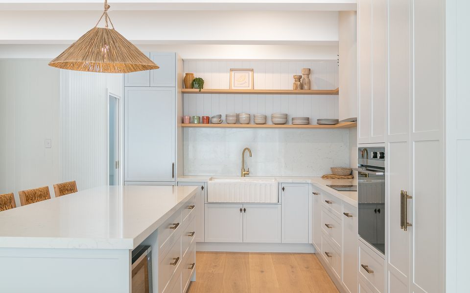 Joy Apartment 1 – Luxurious Apartment in the Heart of Coolangatta – Min. 3 Night Stays – Linen Provided