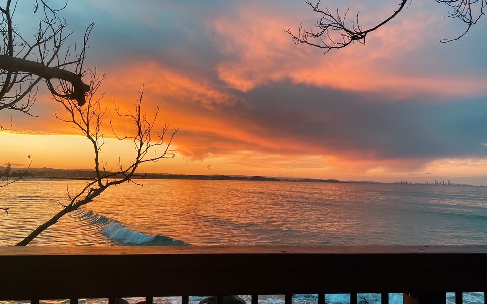 Joy Apartment 1 – Luxurious Apartment in the Heart of Coolangatta – Min. 3 Night Stays – Linen Provided