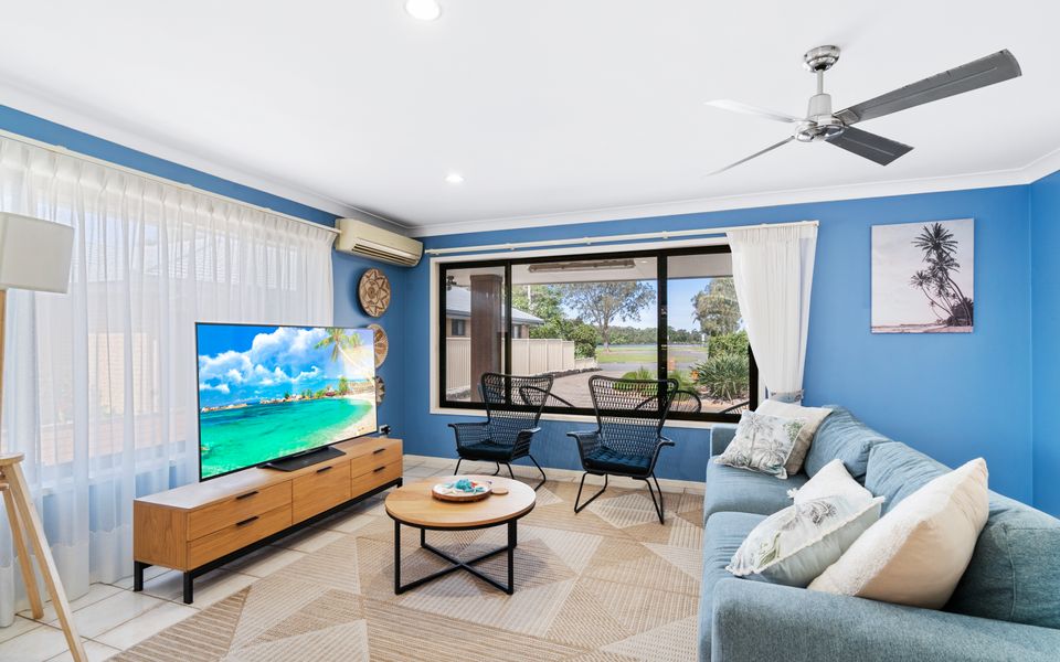 Tweed Escape – Riverfront Pet Friendly Escape – Linen Provided – Min. 3 Night Stays