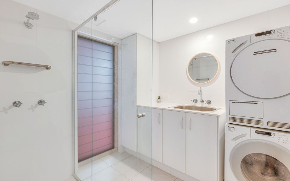 Kauai 2 – Pet Friendly Beachside Bilinga – Min. 3 Night Stays