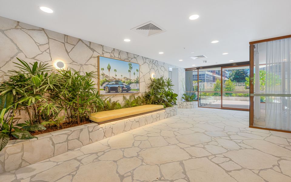 Sol 701 – Coolangatta / Kirra Luxury – Linen Provided – Min. 3 Night Stays