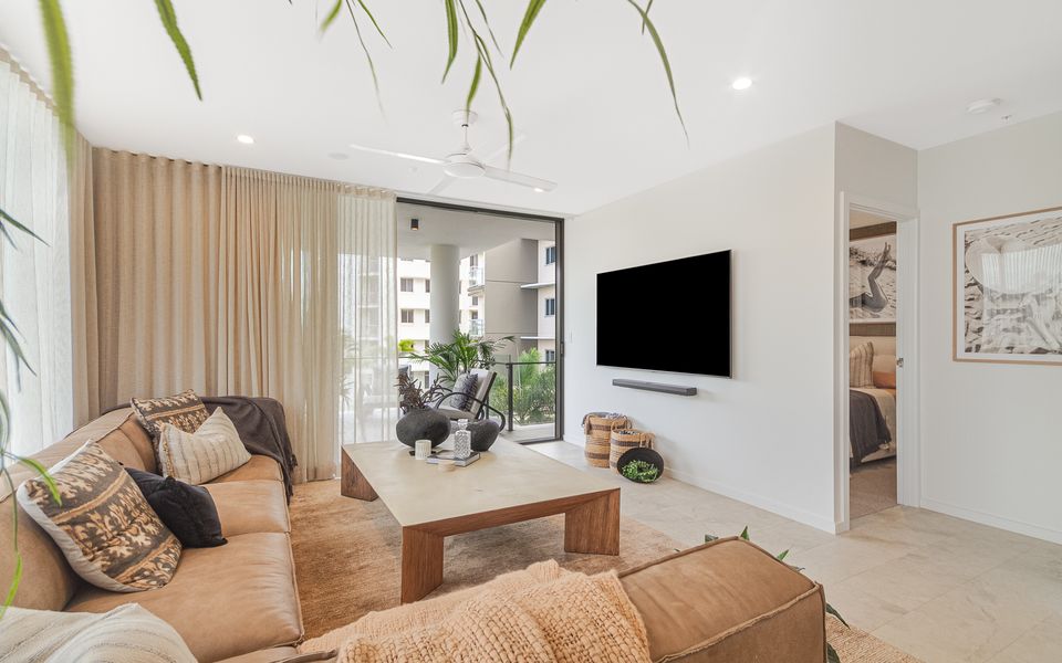 Sol 701 – Coolangatta / Kirra Luxury – Linen Provided – Min. 3 Night Stays