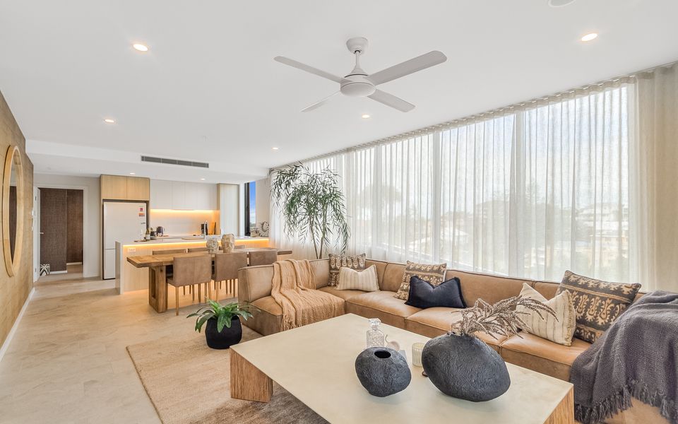 Sol 701 – Coolangatta / Kirra Luxury – Linen Provided – Min. 3 Night Stays