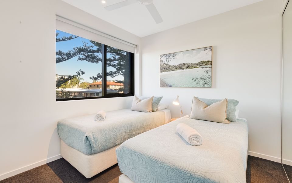 Escape 202 – Beachfront Luxury in Bilinga – Linen Provided – Min. 3 Night Stays