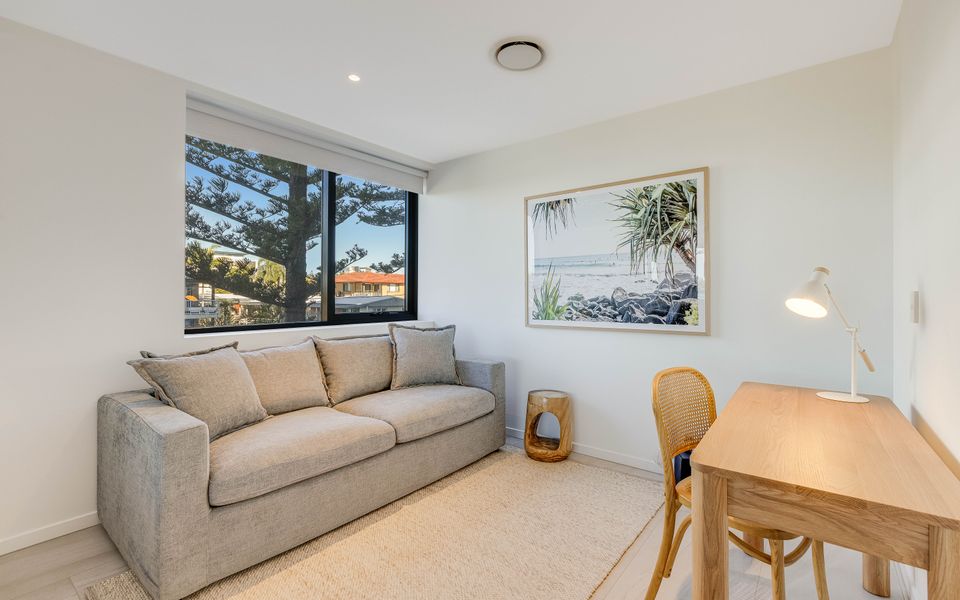 Escape 202 – Beachfront Luxury in Bilinga – Linen Provided – Min. 3 Night Stays