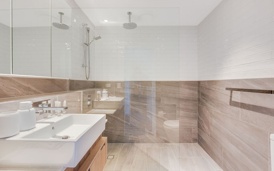 Escape 202 – Beachfront Luxury in Bilinga – Linen Provided – Min. 3 Night Stays