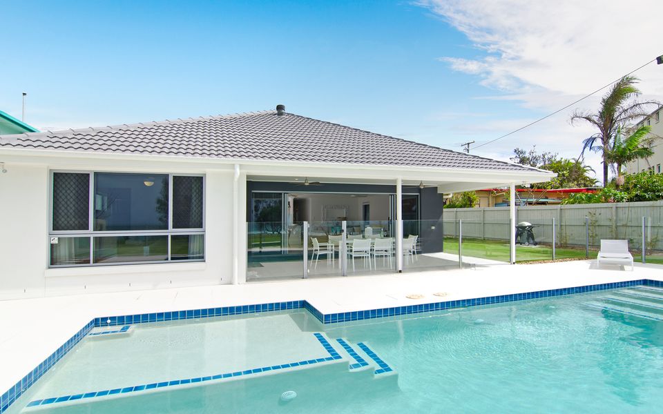 Sentosa on Tugun – Absolute Beachfront Home – Linen Provided