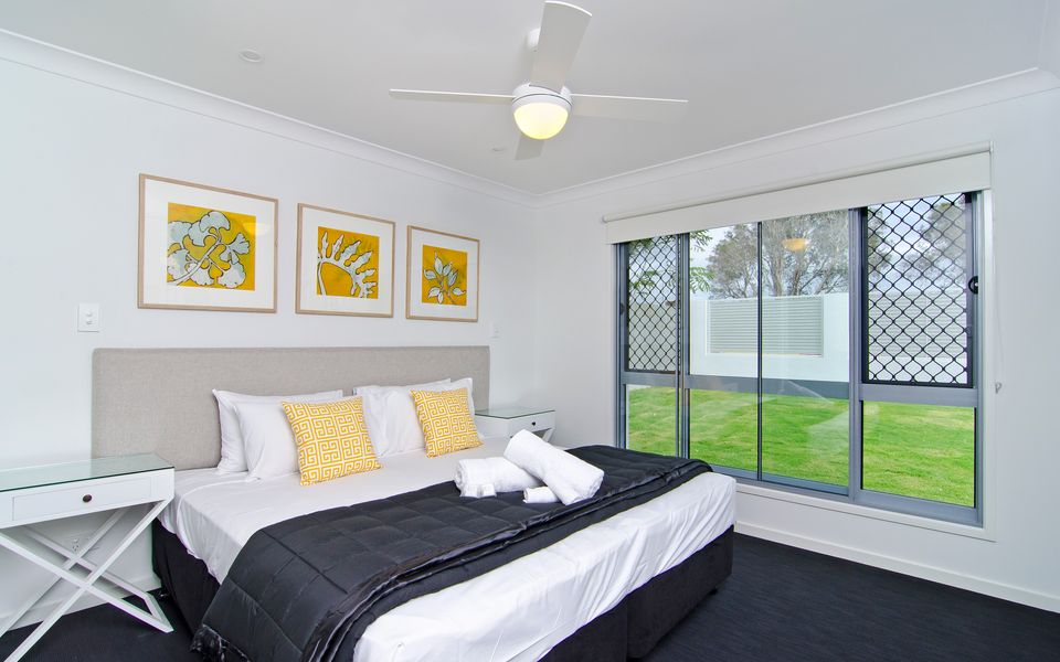 Sentosa on Tugun – Absolute Beachfront Home – Linen Provided