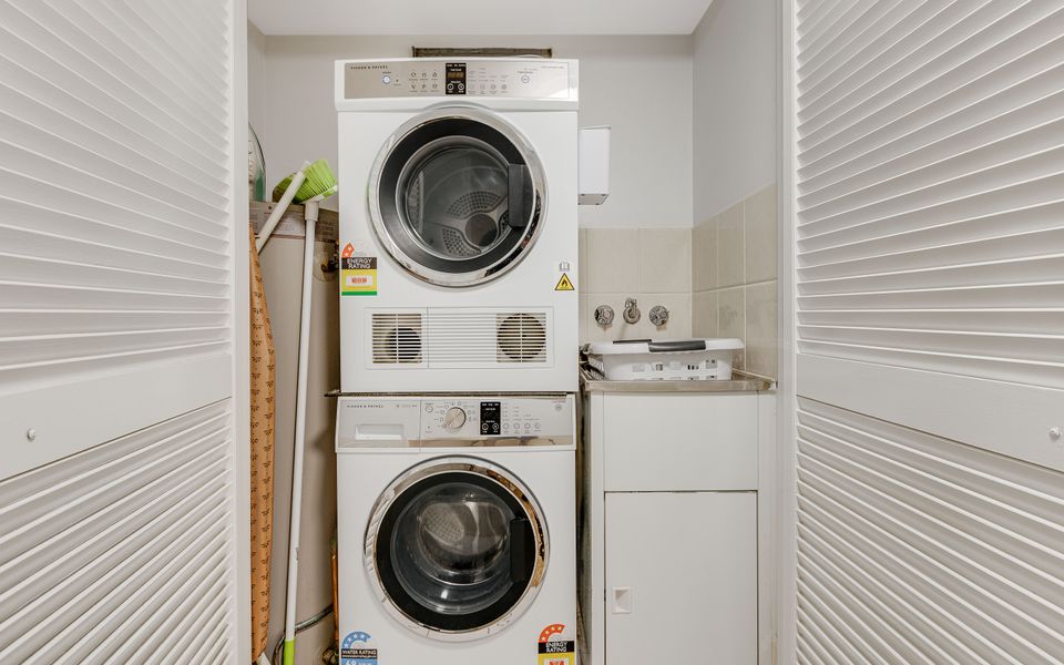 Tugun Bliss – Absolute Beachfront in Tugun – Min. 3 Night Stays – Linen Provided