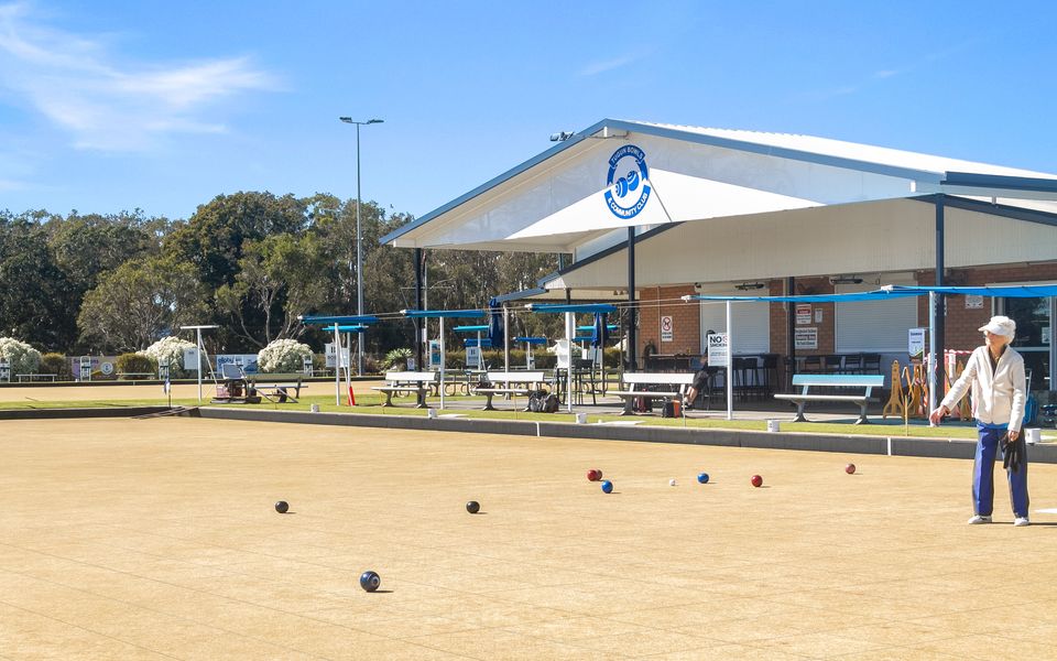 Tugun Bliss – Absolute Beachfront in Tugun – Min. 3 Night Stays – Linen Provided