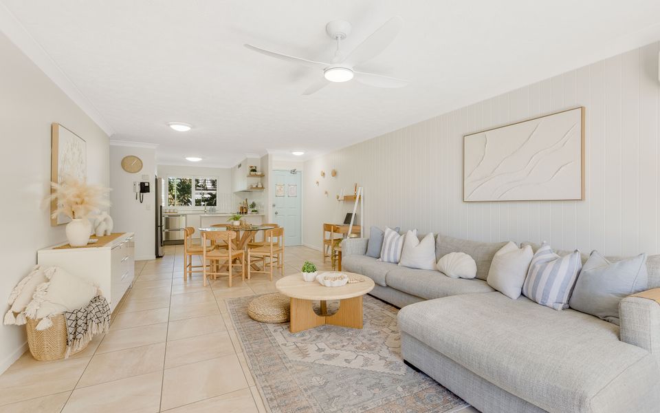 Tugun Bliss – Absolute Beachfront in Tugun – Min. 3 Night Stays – Linen Provided