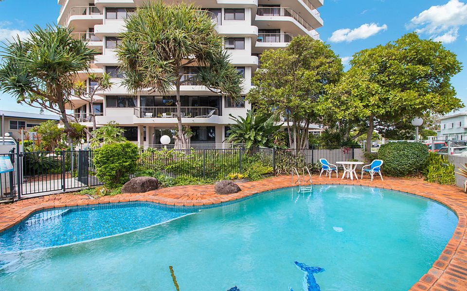 Porta Pacifique 25 – Renovated Bilinga Beachfront – Min. 3 Night Stays