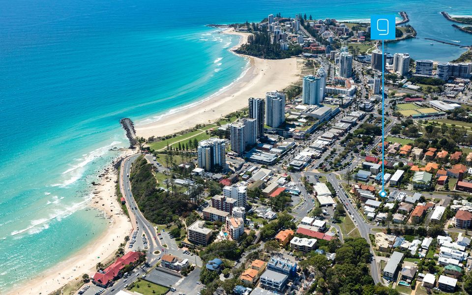 The Queenslander – Pet Friendly Home in Coolangatta – Min. 3 Night Stays!