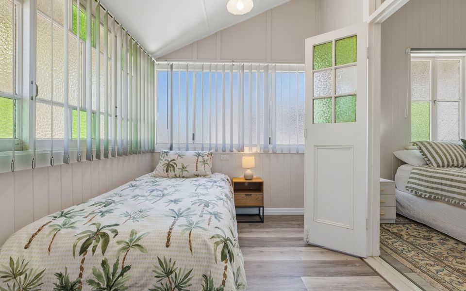 The Queenslander – Pet Friendly Home in Coolangatta – Min. 3 Night Stays!