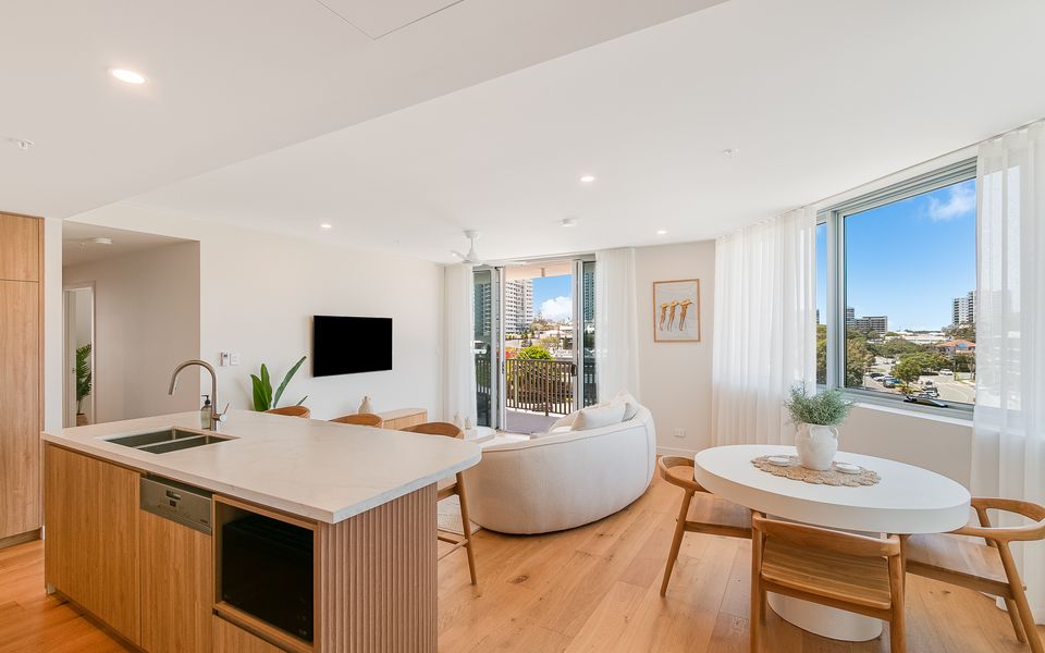 Rhythm 405 – Coolangatta Luxury – Linen Provided – Min. 3 Nights