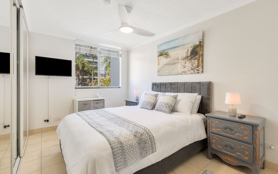 The Bay Apartments 15 – Rainbow Bay – Linen Provided – Min. 3 Night Stays