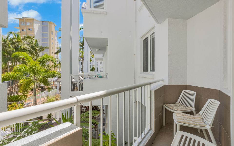 The Bay Apartments 15 – Rainbow Bay – Linen Provided – Min. 3 Night Stays