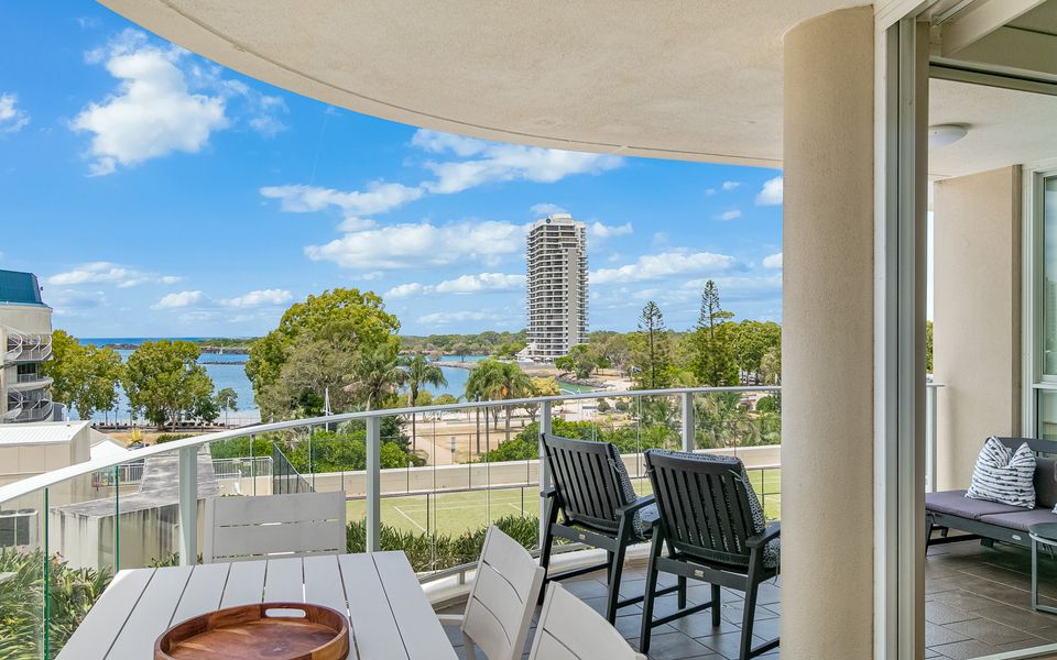 Twin Towns 233 – Central Coolangatta / Tweed Heads – Min. 3 Night Stays – Linen Provided