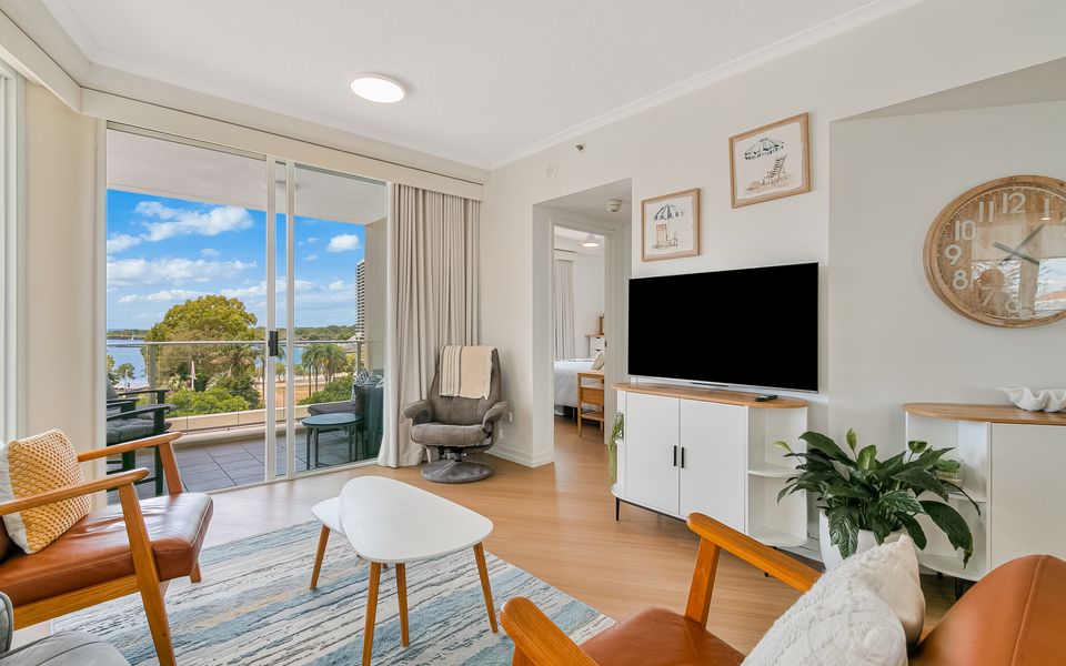 Twin Towns 233 – Central Coolangatta / Tweed Heads – Min. 3 Night Stays – Linen Provided