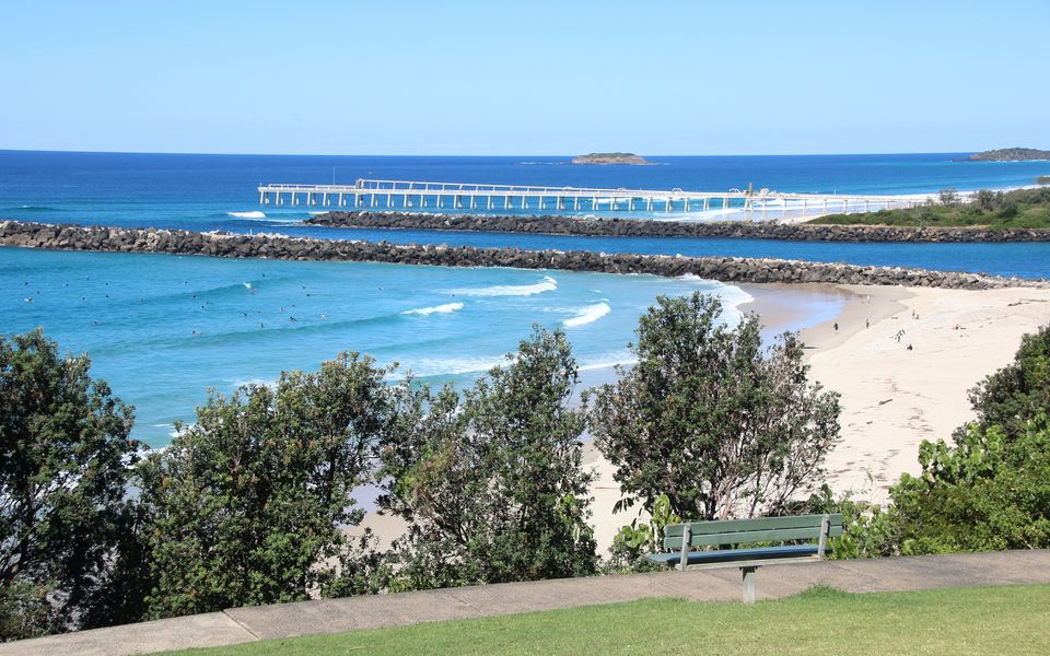 Twin Towns 233 – Central Coolangatta / Tweed Heads – Min. 3 Night Stays – Linen Provided