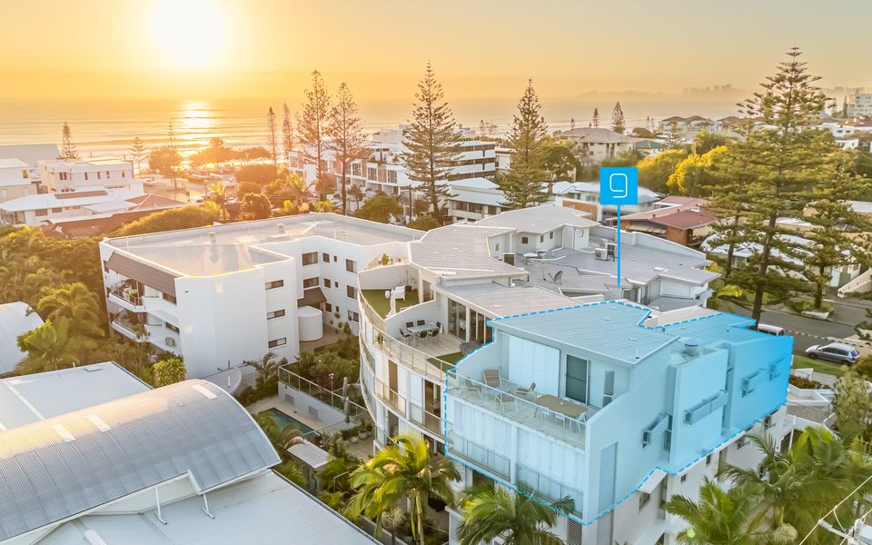 Bayswater 13 – Beachside Tugun Penthouse Apartment – Min. 3 Night Stays – Linen Provided