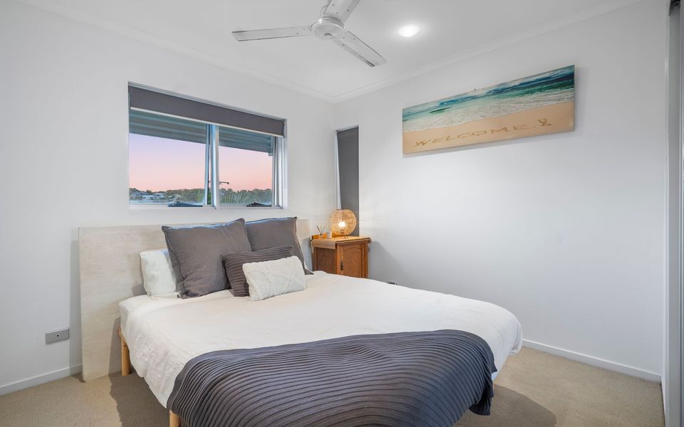 Bayswater 13 – Beachside Tugun Penthouse Apartment – Min. 3 Night Stays – Linen Provided