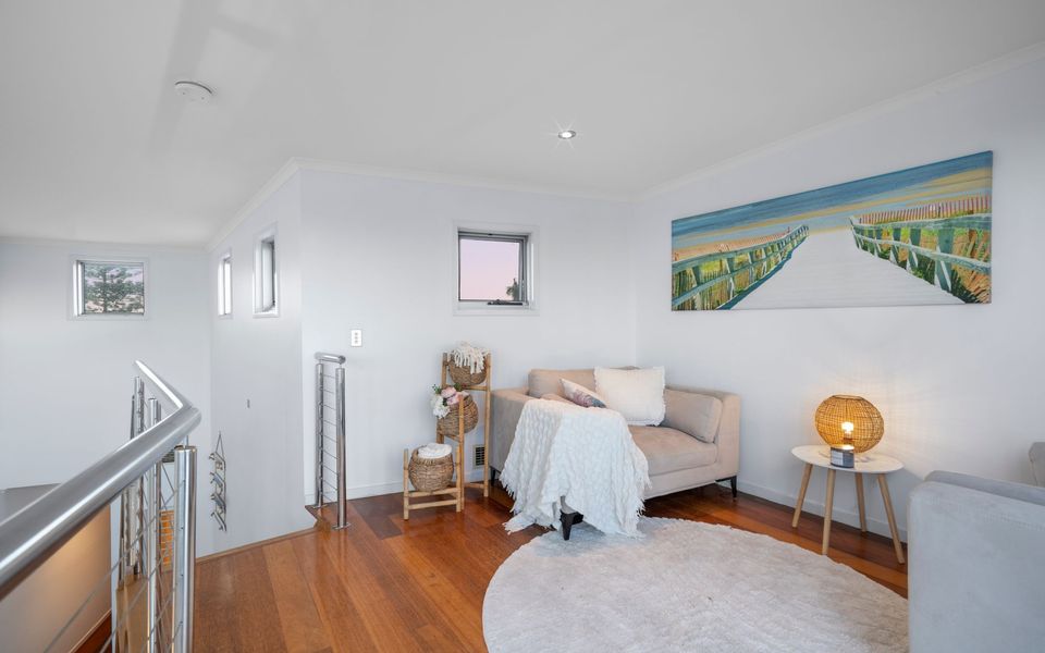 Bayswater 13 – Beachside Tugun Penthouse Apartment – Min. 3 Night Stays – Linen Provided