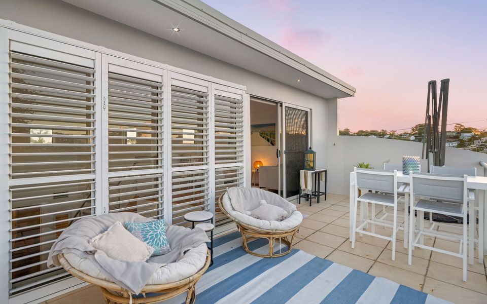 Bayswater 13 – Beachside Tugun Penthouse Apartment – Min. 3 Night Stays – Linen Provided