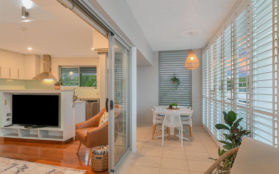 Bayswater 13 – Beachside Tugun Penthouse Apartment – Min. 3 Night Stays – Linen Provided