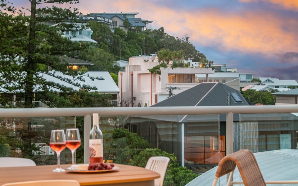 Bayswater 13 – Beachside Tugun Penthouse Apartment – Min. 3 Night Stays – Linen Provided