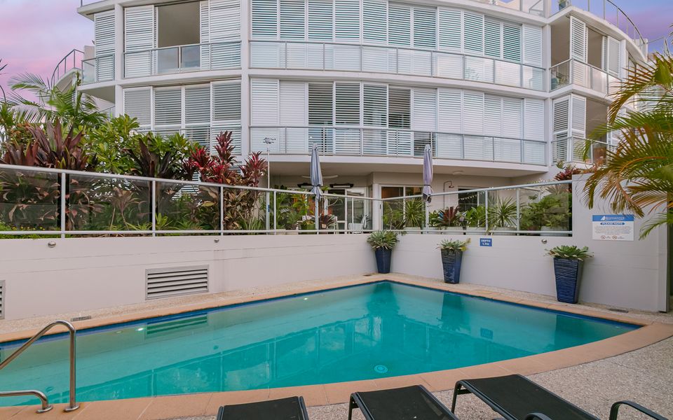 Bayswater 13 – Beachside Tugun Penthouse Apartment – Min. 3 Night Stays – Linen Provided