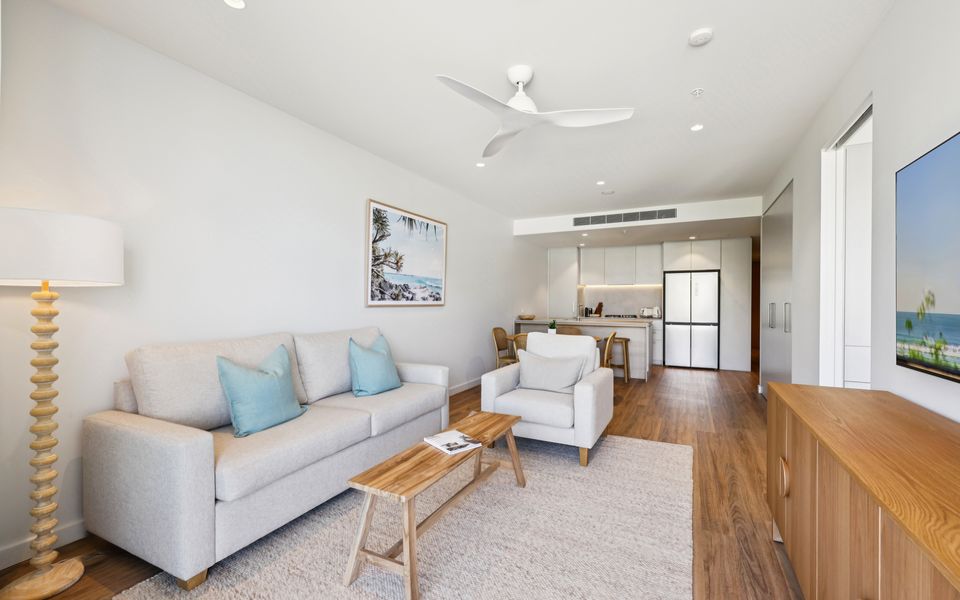 Miles at Kirra Point 604 – Luxury on Kirra Beachfront – Linen Provided – Min. 3 Night Stays