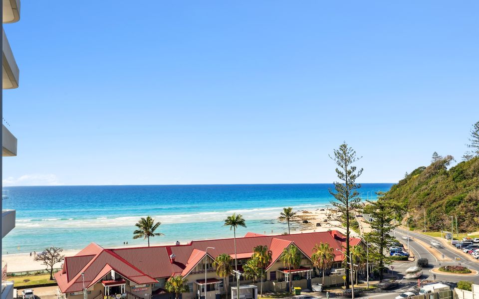 Miles at Kirra Point 604 – Luxury on Kirra Beachfront – Linen Provided – Min. 3 Night Stays