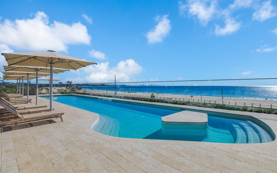 Miles at Kirra Point 604 – Luxury on Kirra Beachfront – Linen Provided – Min. 3 Night Stays