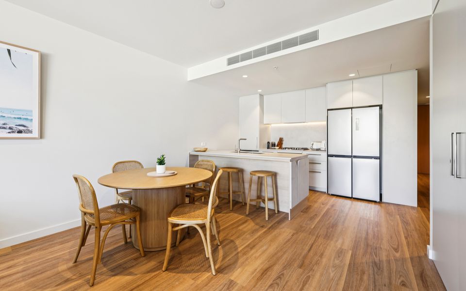 Miles at Kirra Point 604 – Luxury on Kirra Beachfront – Linen Provided – Min. 3 Night Stays