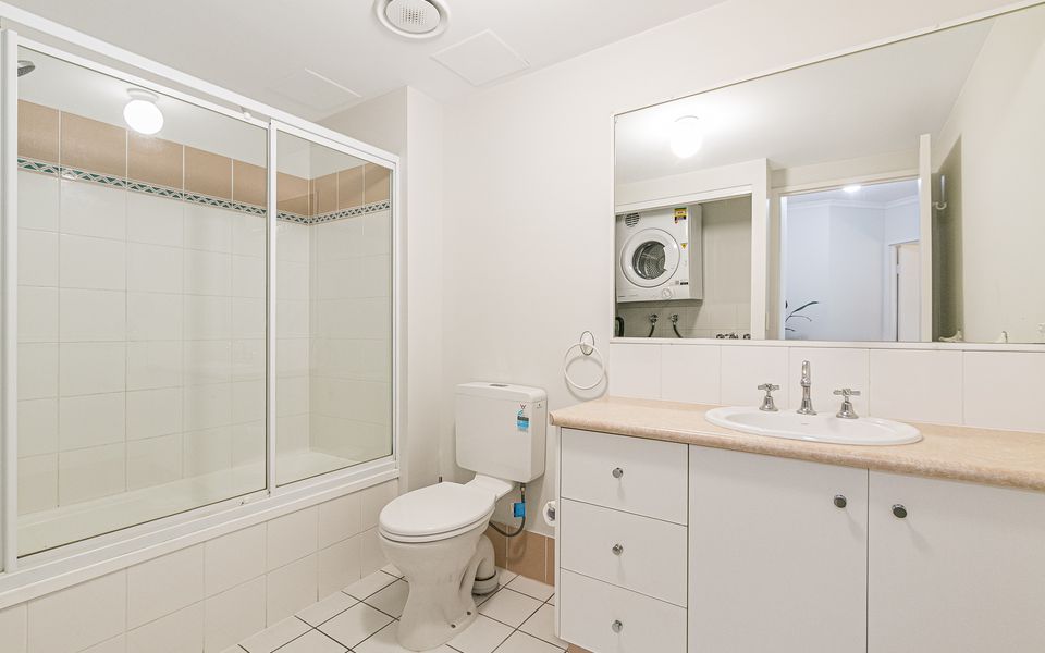Sanctuary Lake Apartment 54 – Peaceful, Beachside Currumbin Oasis – Min. 3 Night Stays!