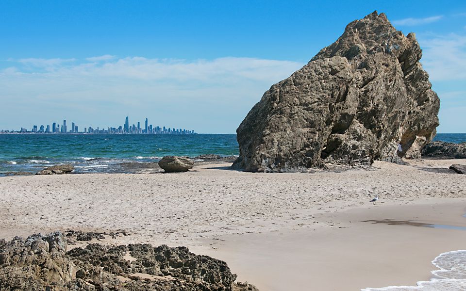 Sanctuary Lake Apartment 54 – Peaceful, Beachside Currumbin Oasis – Min. 3 Night Stays!